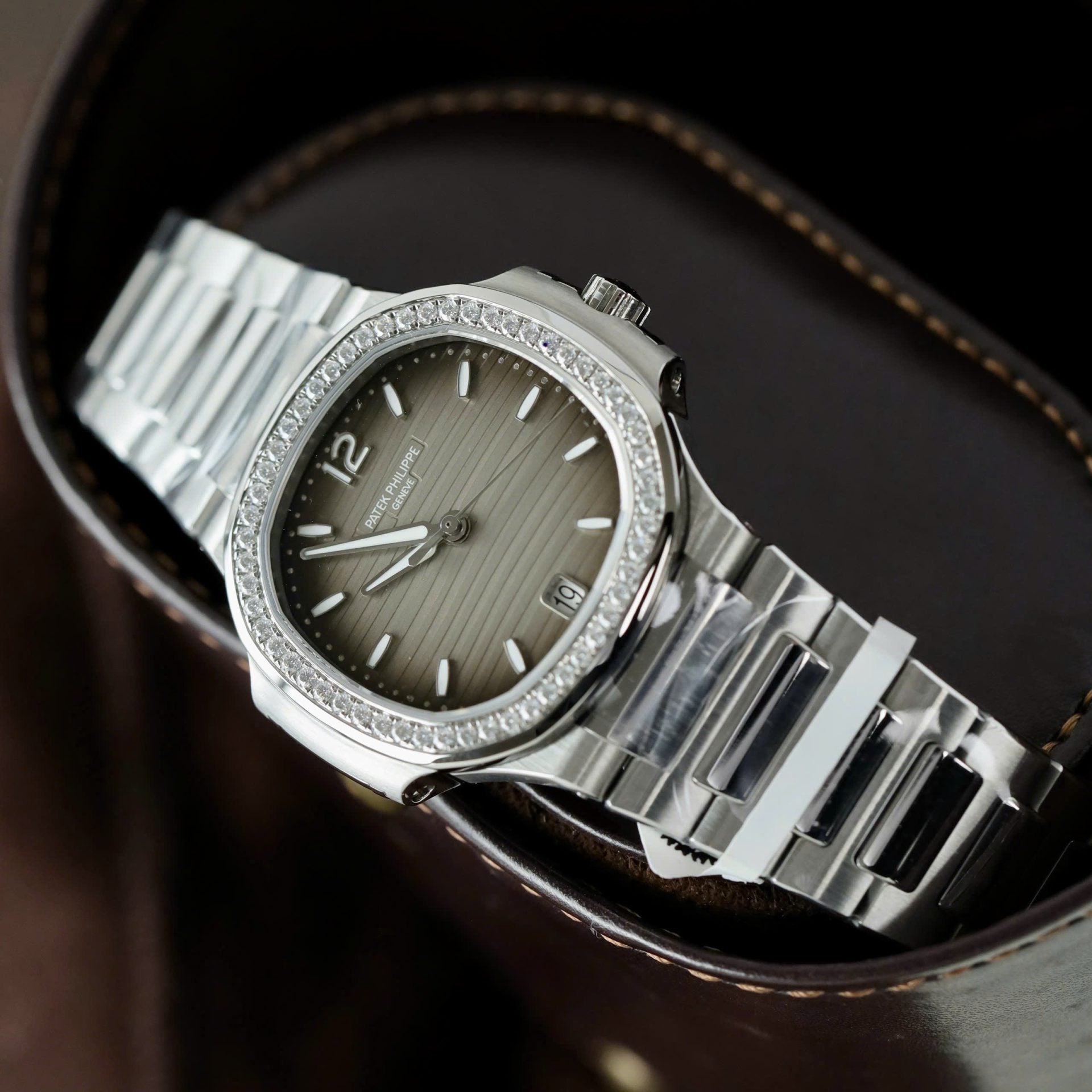 Patek Philippe Nautilus Super Clone Swiss Machine